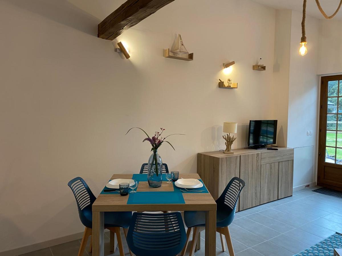 Les 4 Seasons, Agreable Gite Avec Terrasse Et Jardin La Croix Bigot Exterior photo