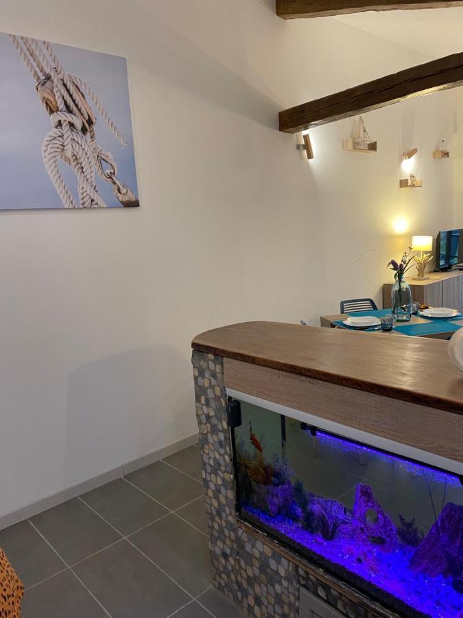 Les 4 Seasons, Agreable Gite Avec Terrasse Et Jardin La Croix Bigot Exterior photo